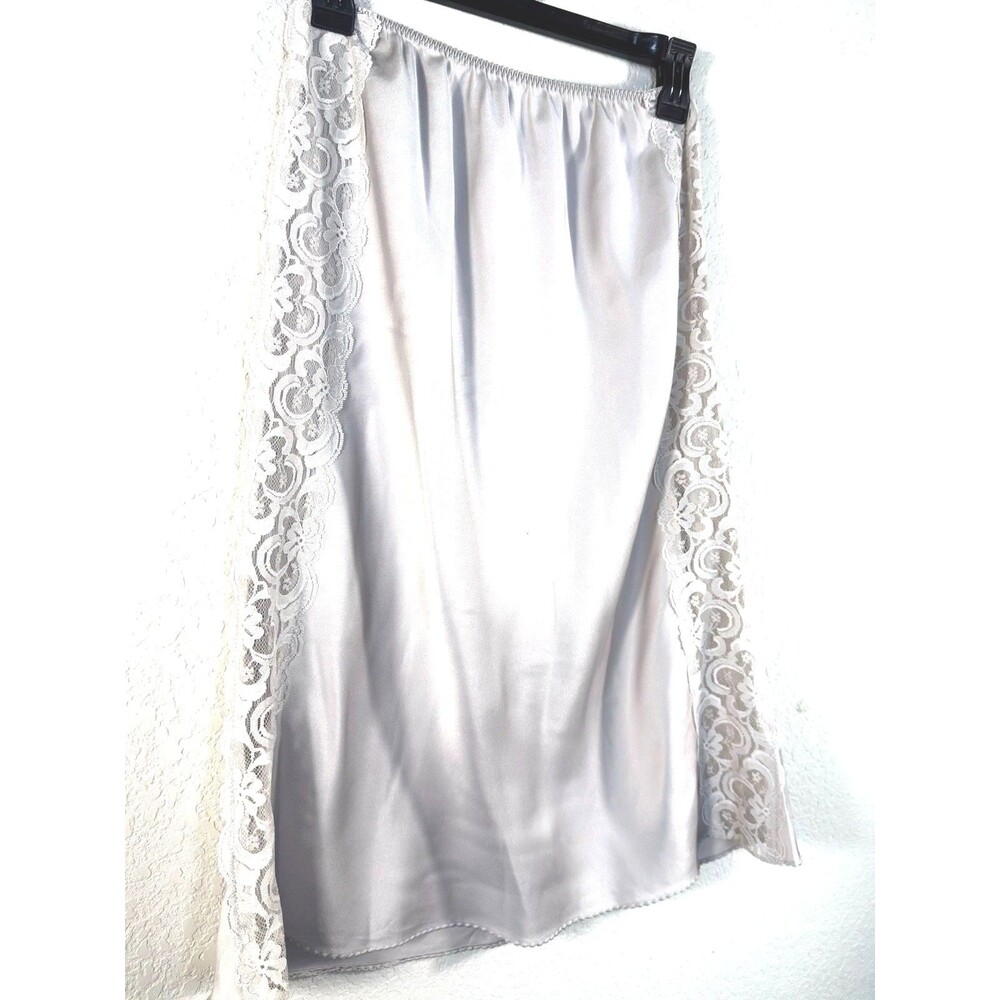 Vintage Westform Half Slip Skirt Medium Silver Gray Satin Wide Lace Sides USA - Picture 2 of 9